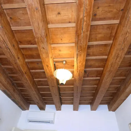 Apartamento Delicious Near St. Square *